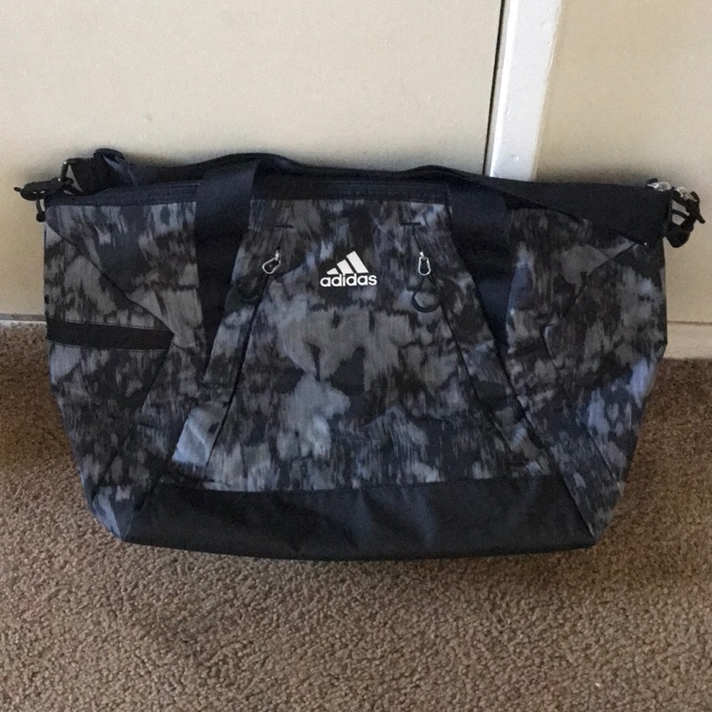 Adidas studio II duffel